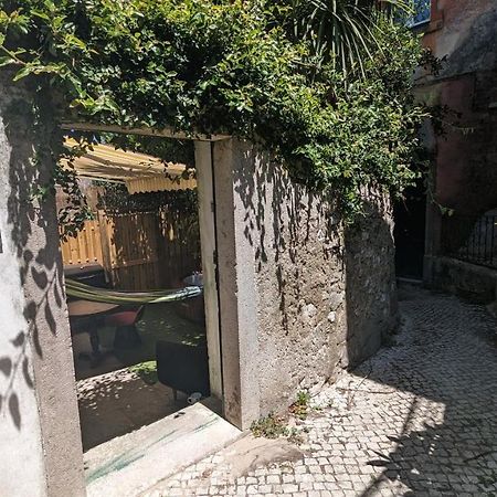 Tiny Smart Home, Private Garden & Outside Jacuzzi. Center Sintra! Bagian luar foto